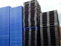 plastic pallets